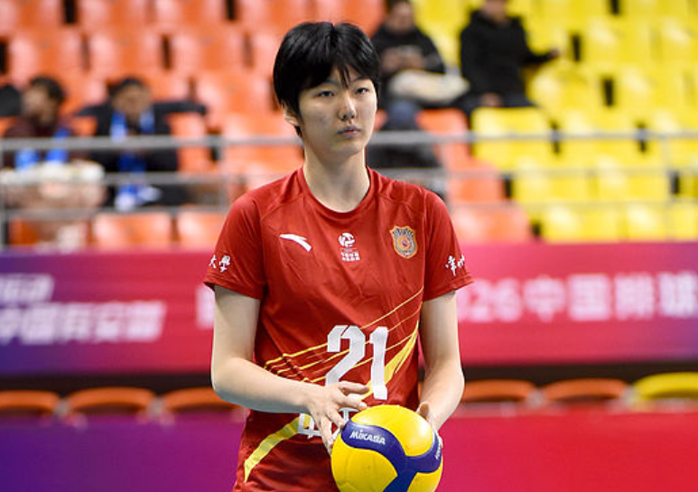 九游官网-局均拦网第一!中国女排16岁1米90新星崛起:力压5大国手封王